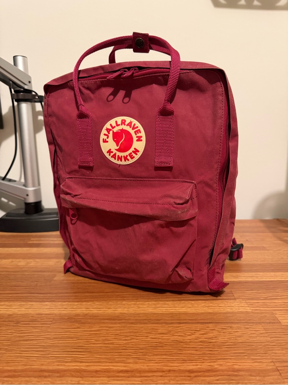 Fjallraven Kånken Backpack - Berry Red